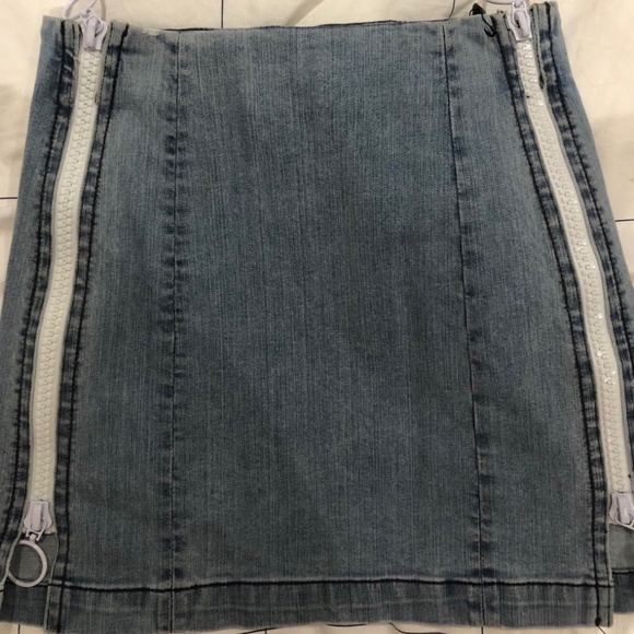 LF Carmar Denim Skirt - Picture 1 of 3